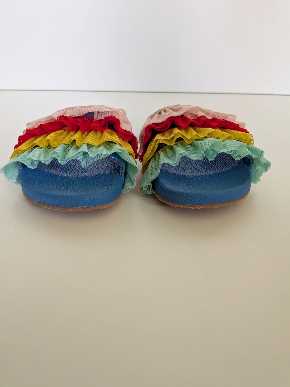 Hanna Andersson Rainbow Ruffle Slide Sandals Girls 11 Blue